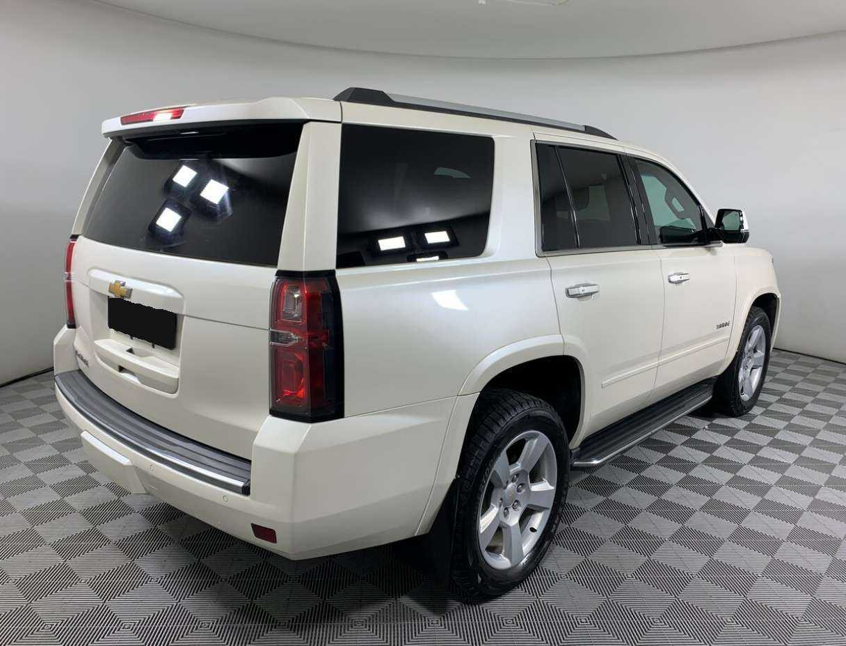 Купить Chevrolet Tahoe с пробегом. Фото: #3