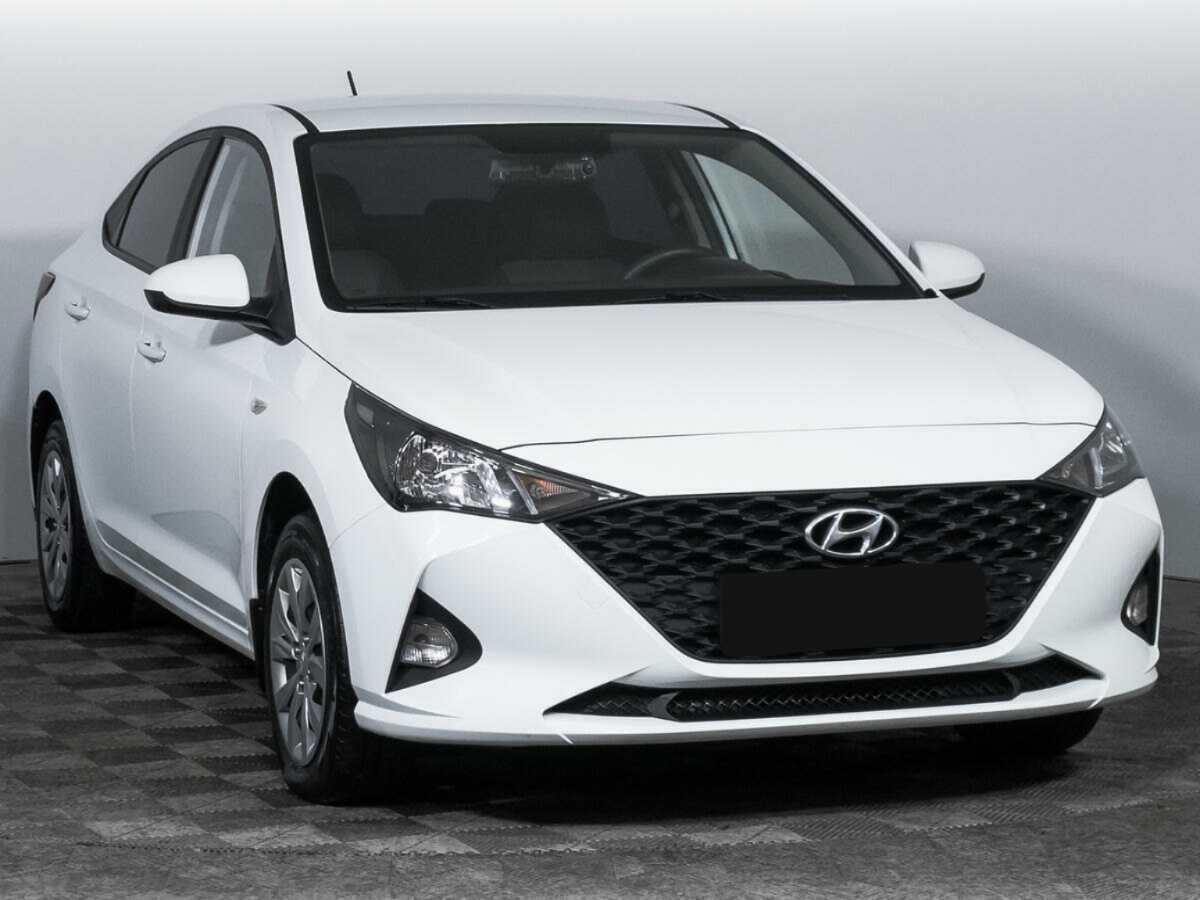 Купить Hyundai Solaris с пробегом. Фото: #2
