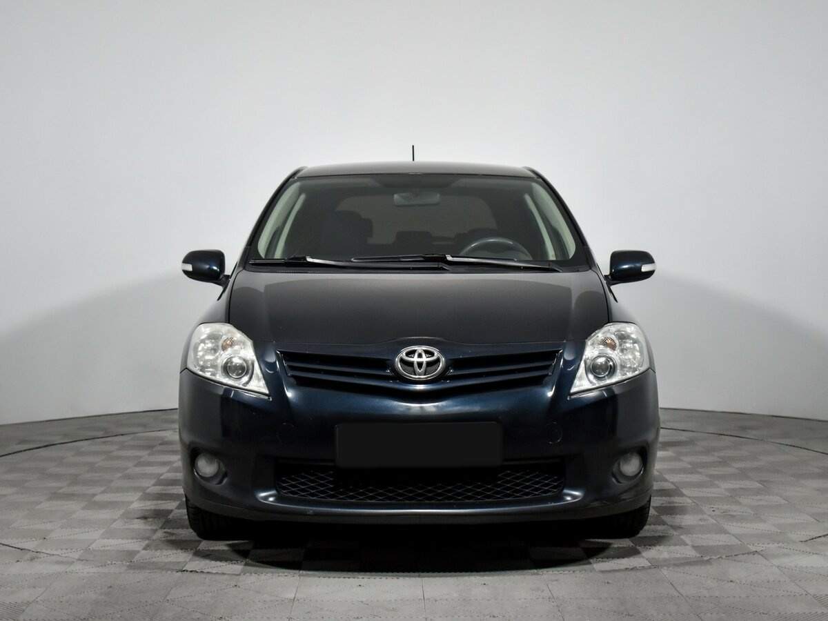 Купить Toyota Auris с пробегом. Фото: #1