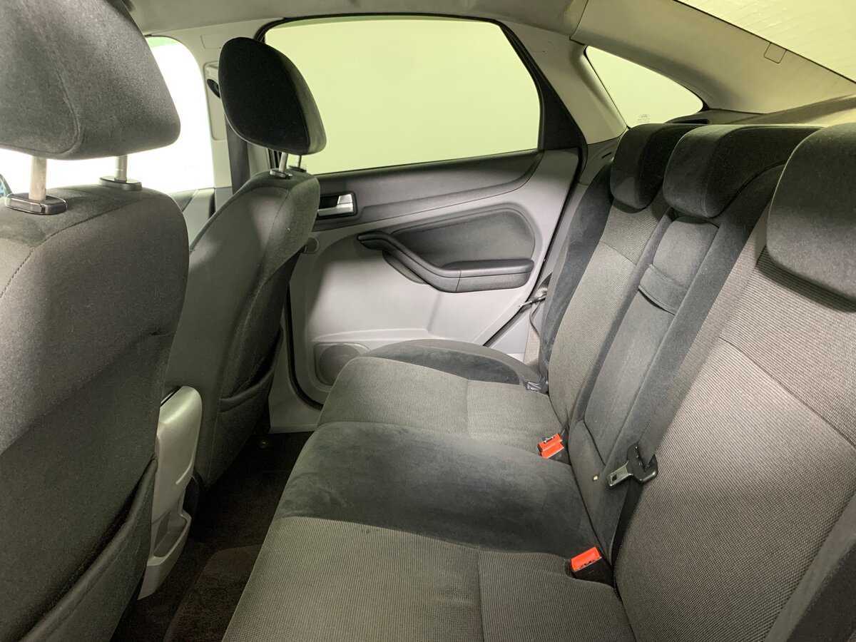 Купить Ford Focus с пробегом. Фото: #18