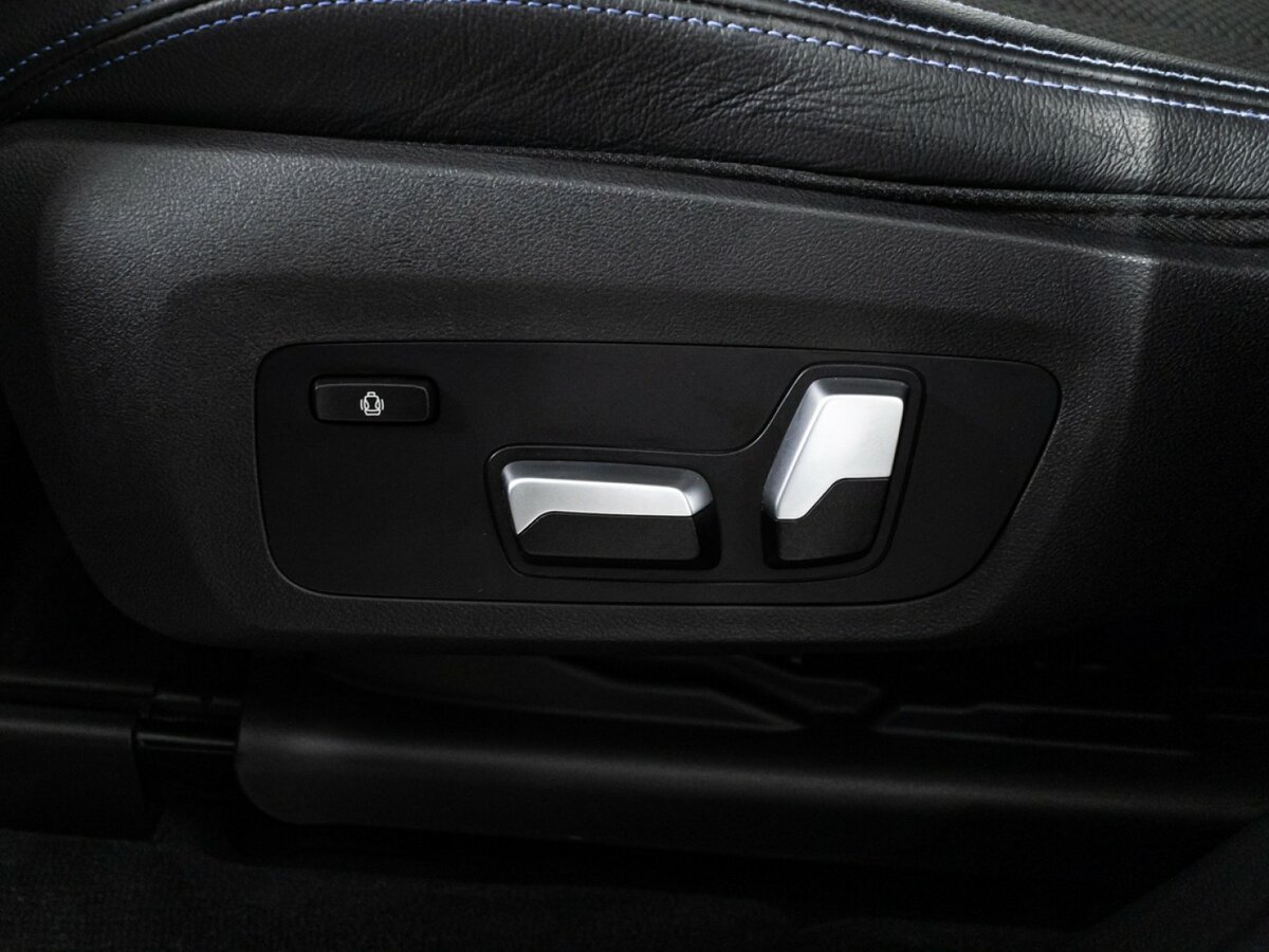 Купить BMW X3 с пробегом. Фото: #16