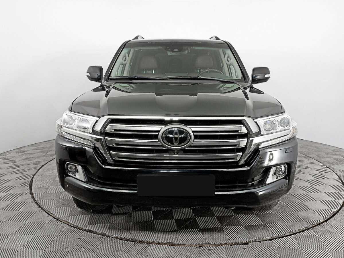Купить Toyota Land Cruiser с пробегом. Фото: #1