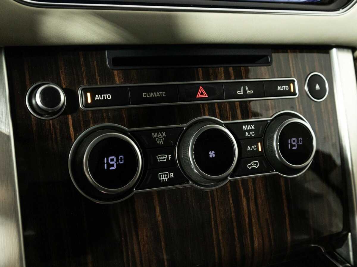 Купить Land Rover Range Rover с пробегом. Фото: #21