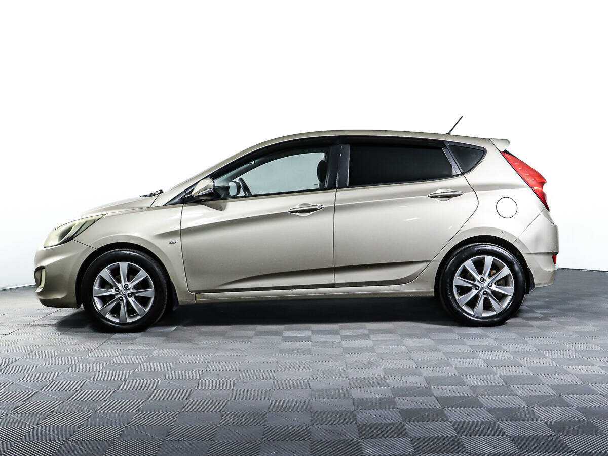 Купить Hyundai Solaris с пробегом. Фото: #6