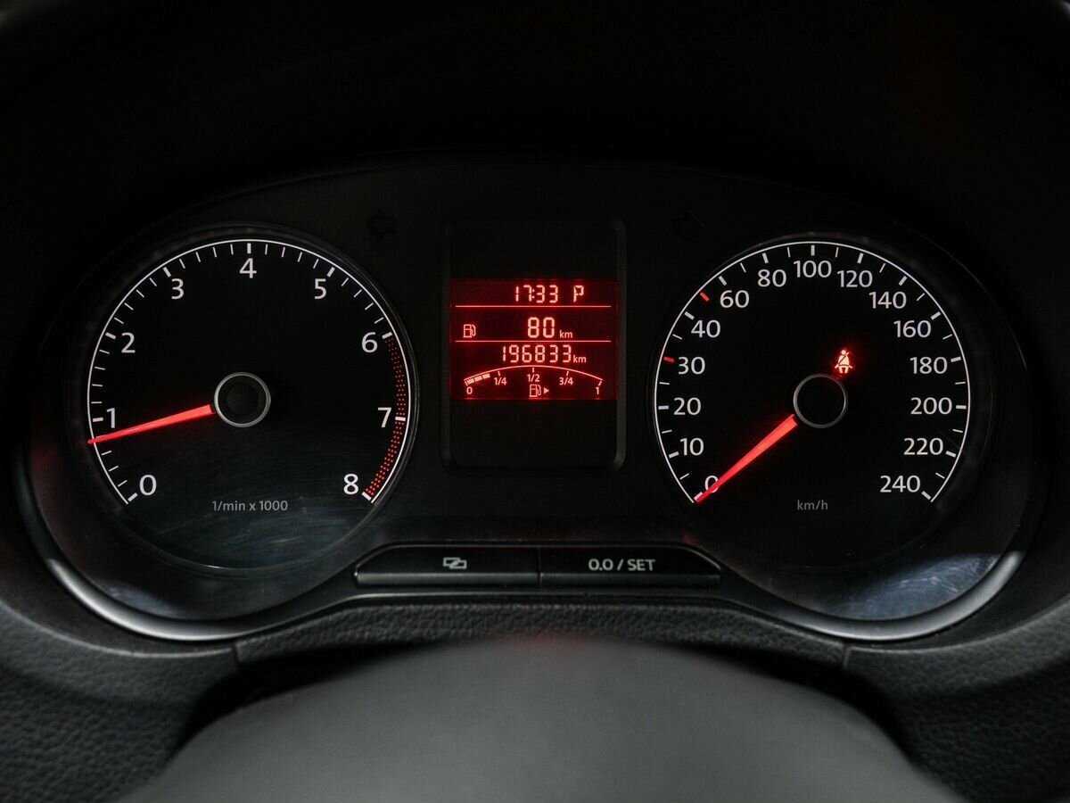 Купить Volkswagen Polo с пробегом. Фото: #18