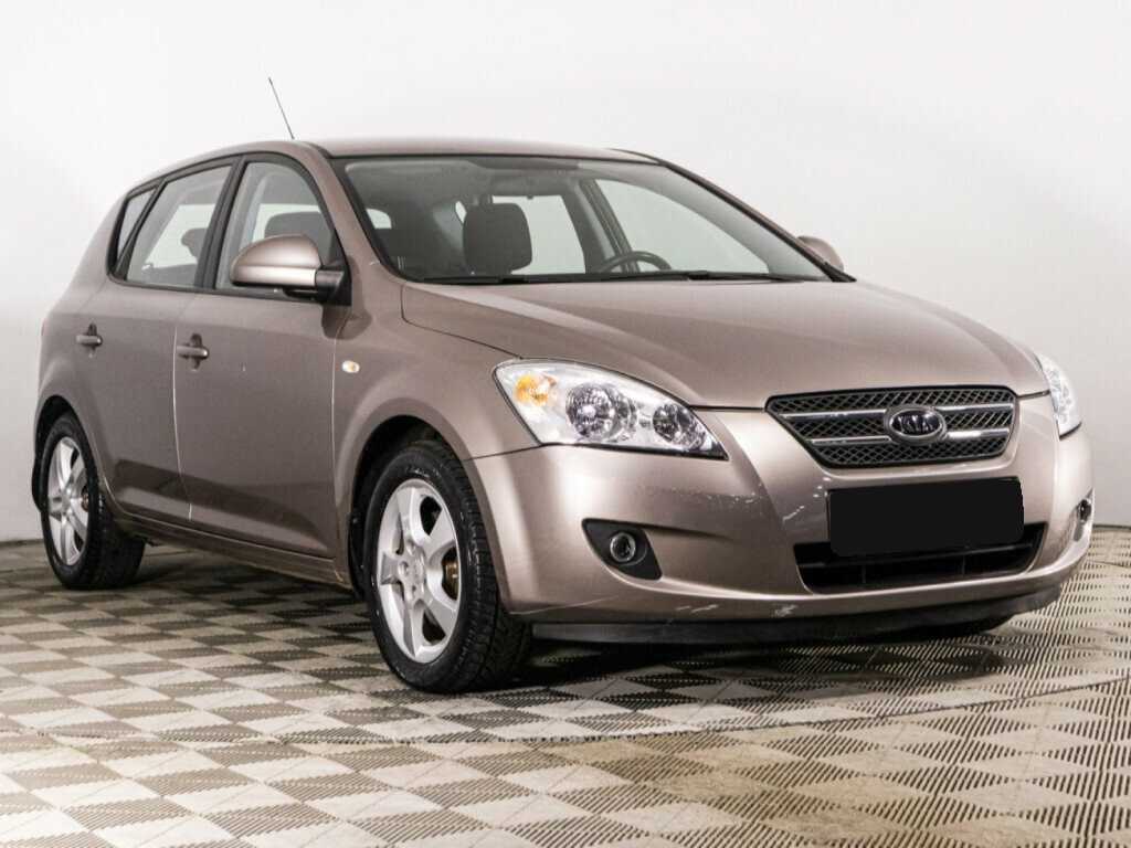 Купить Kia Ceed с пробегом. Фото: #2