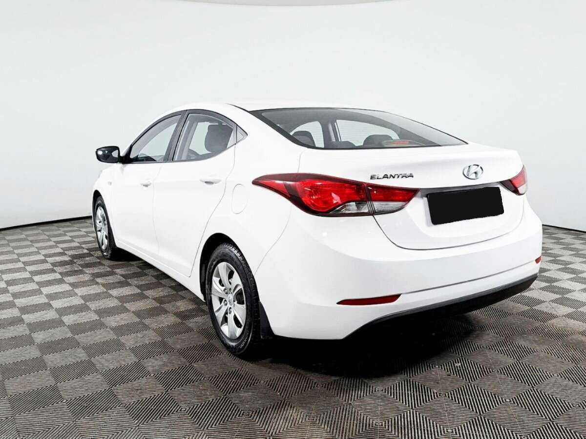 Купить Hyundai Elantra с пробегом. Фото: #6