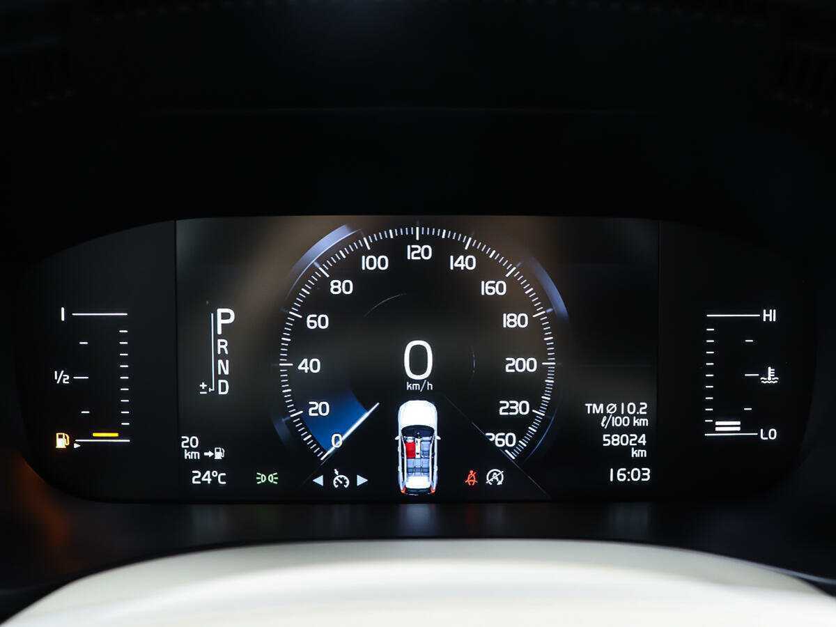 Купить Volvo XC60 с пробегом. Фото: #13