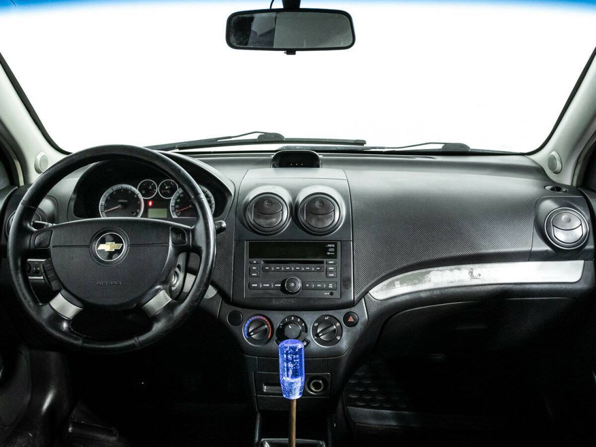 Купить Chevrolet Aveo с пробегом. Фото: #12