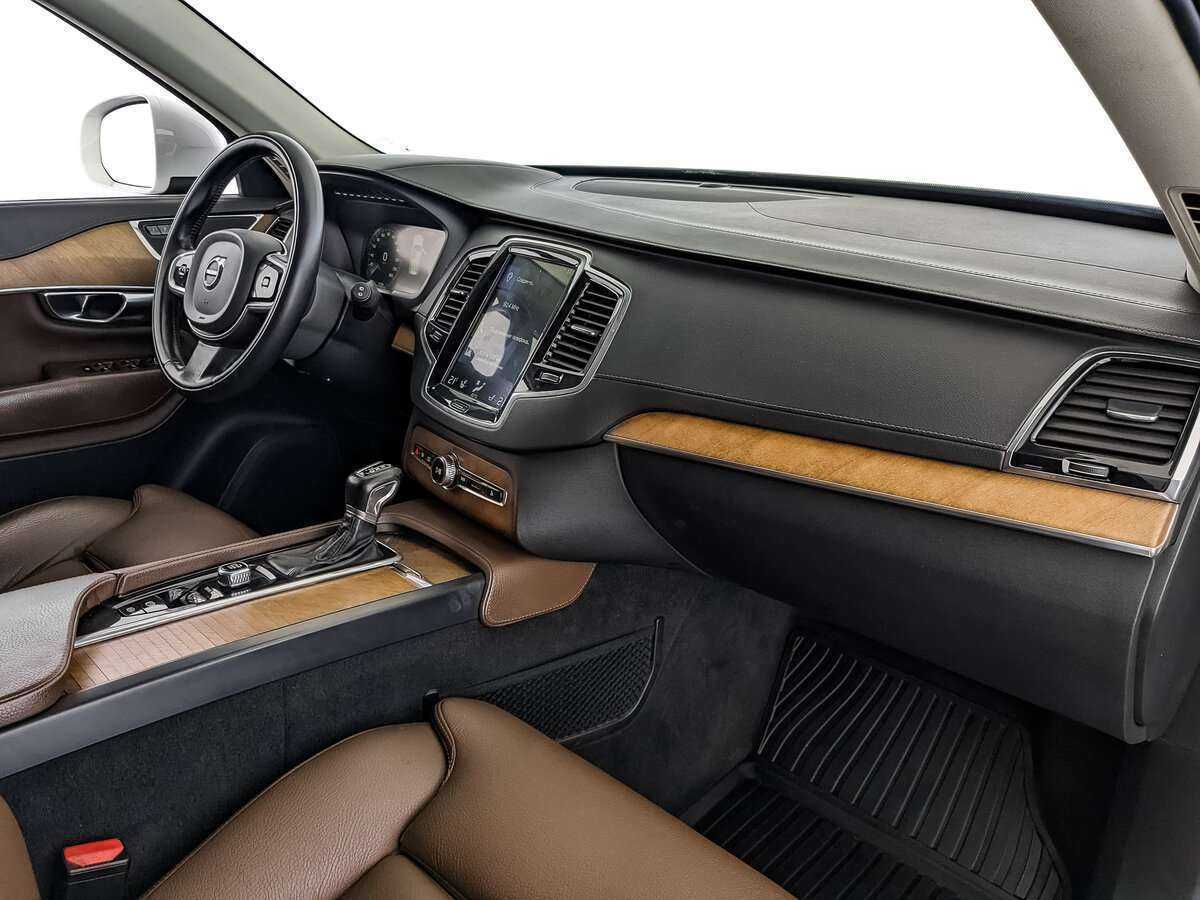 Купить Volvo XC90 с пробегом. Фото: #8