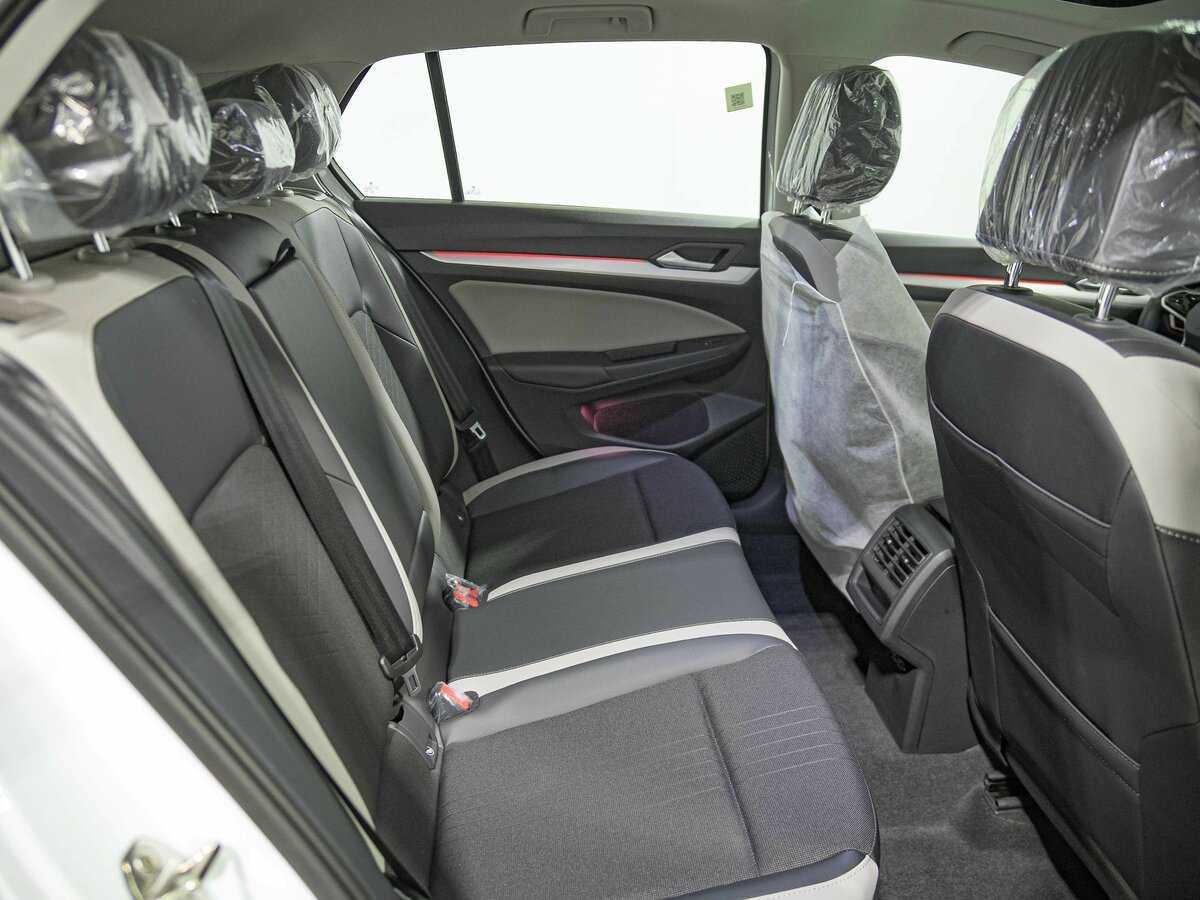 Купить Volkswagen Golf с пробегом. Фото: #13
