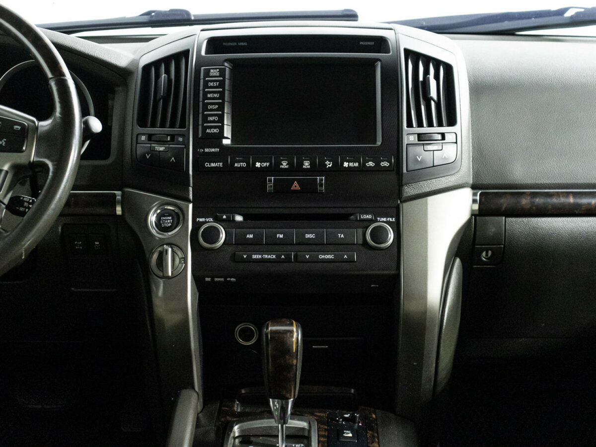 Купить Toyota Land Cruiser с пробегом. Фото: #11