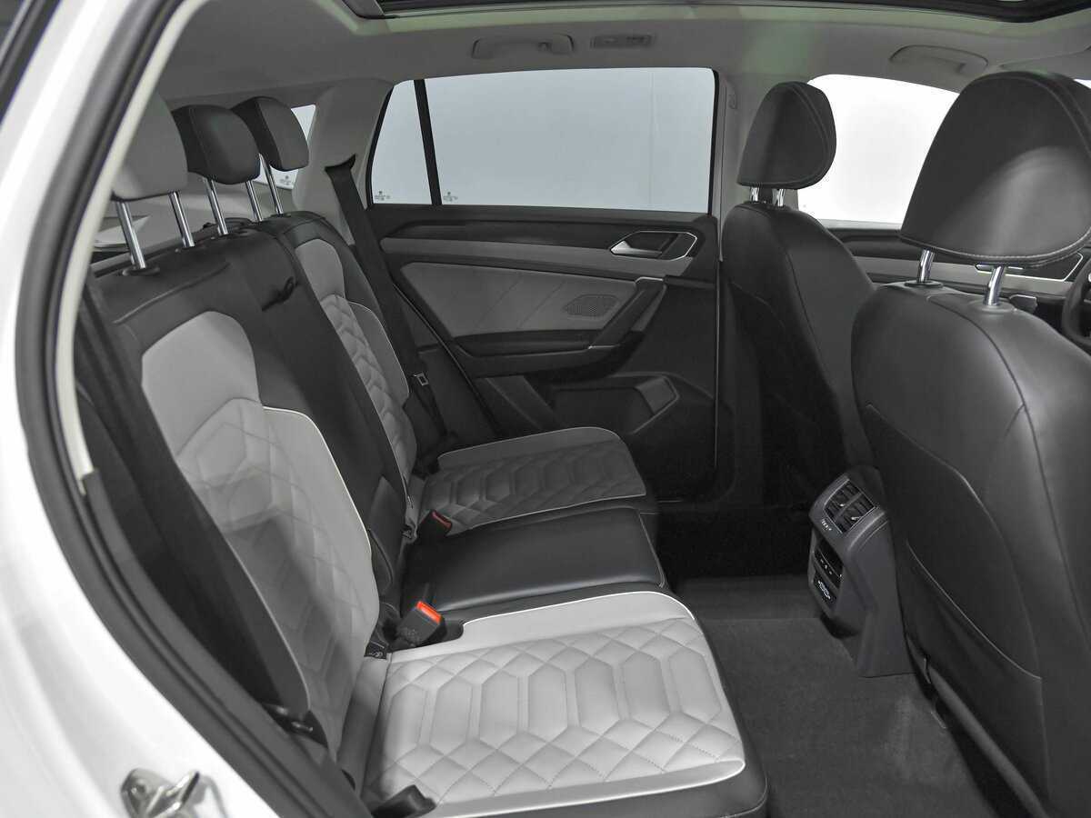 Купить Volkswagen Tayron с пробегом. Фото: #13