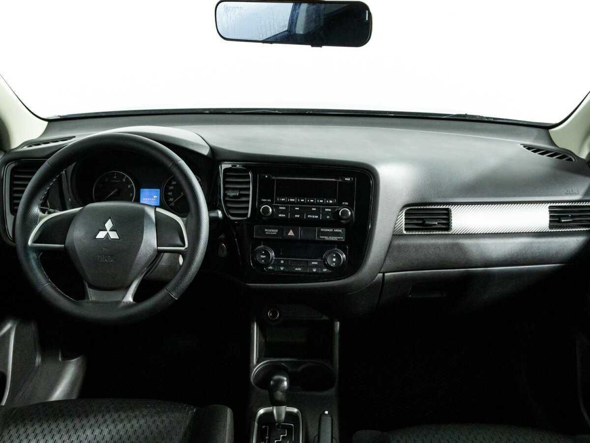 Купить Mitsubishi Outlander с пробегом. Фото: #12