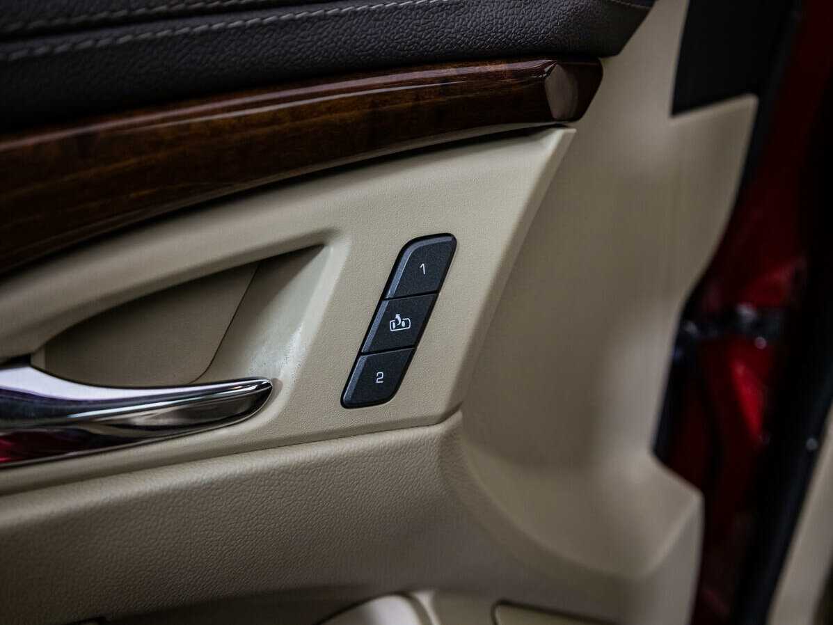 Купить Cadillac CTS с пробегом. Фото: #15