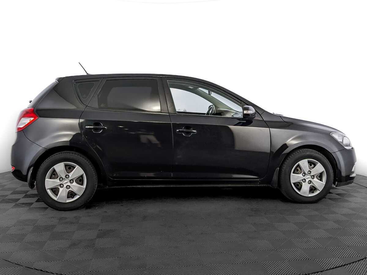 Купить Kia Ceed с пробегом. Фото: #3