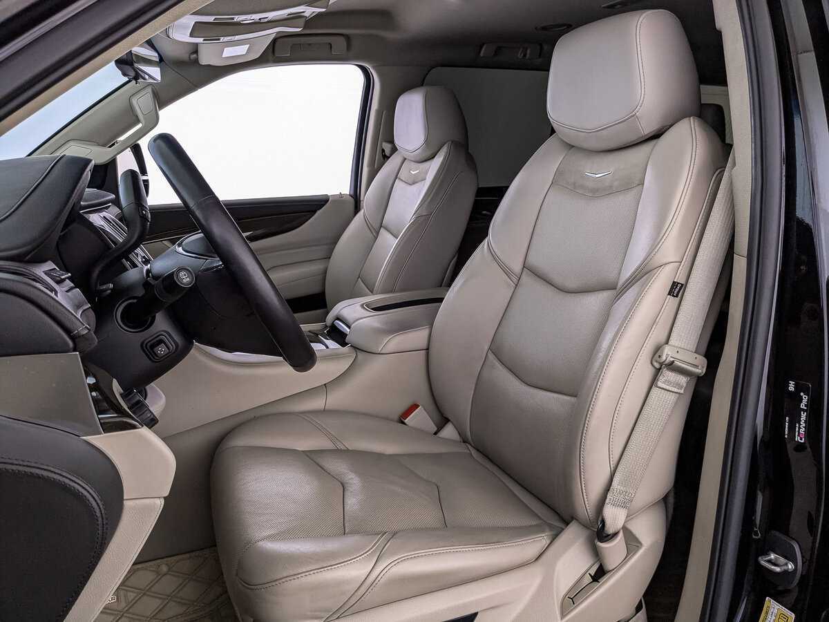 Купить Cadillac Escalade с пробегом. Фото: #19