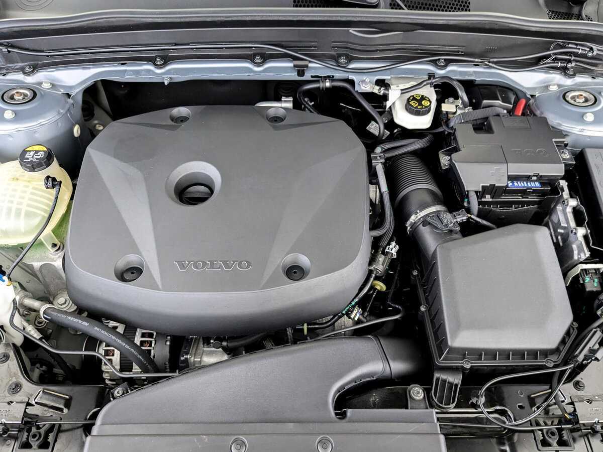 Купить Volvo XC40 с пробегом. Фото: #8