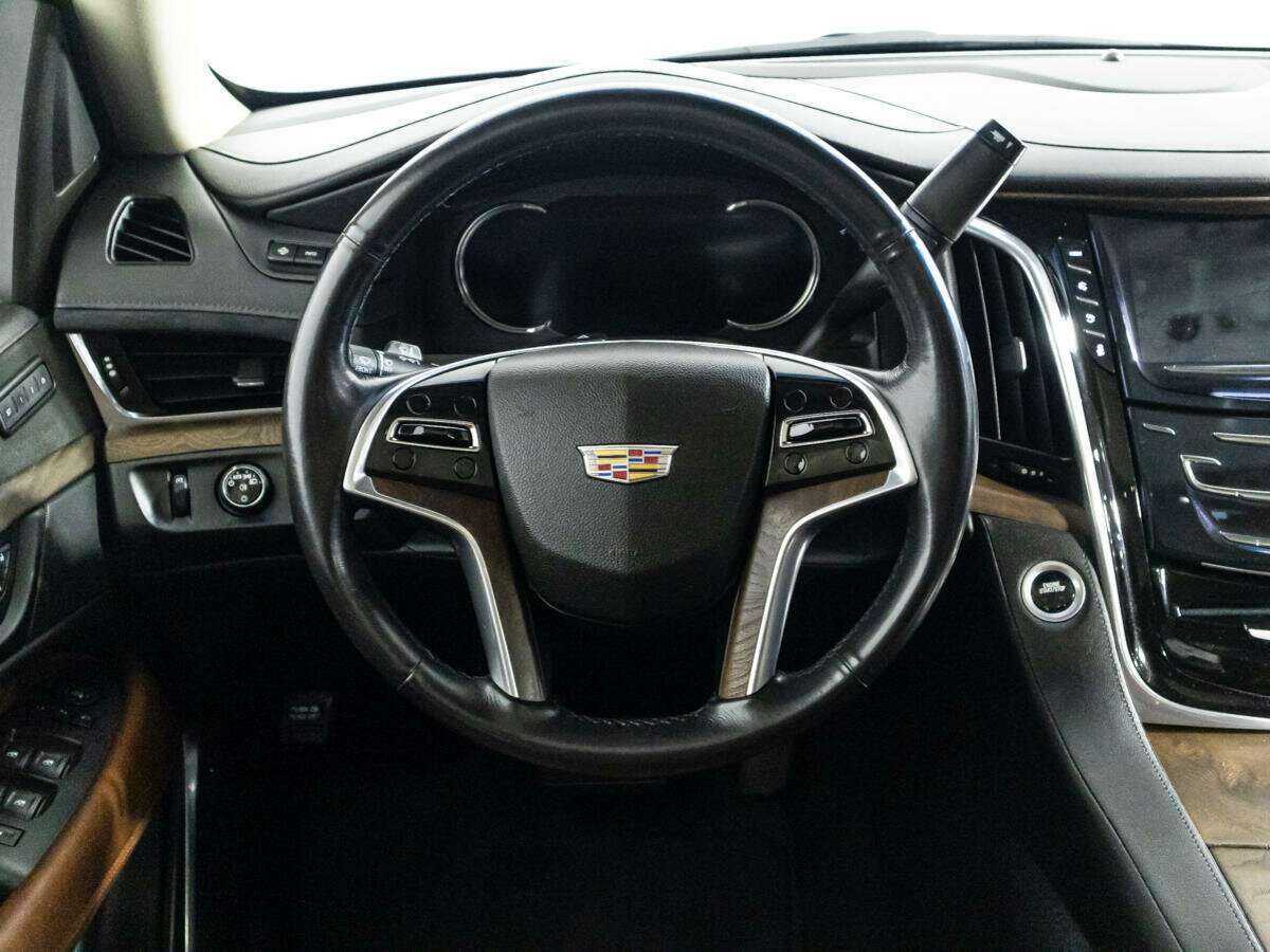 Купить Cadillac Escalade с пробегом. Фото: #25