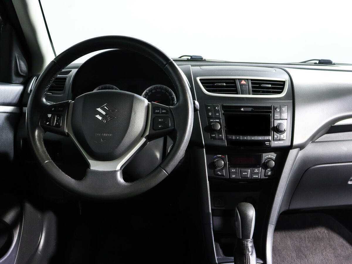 Купить Suzuki Swift с пробегом. Фото: #9