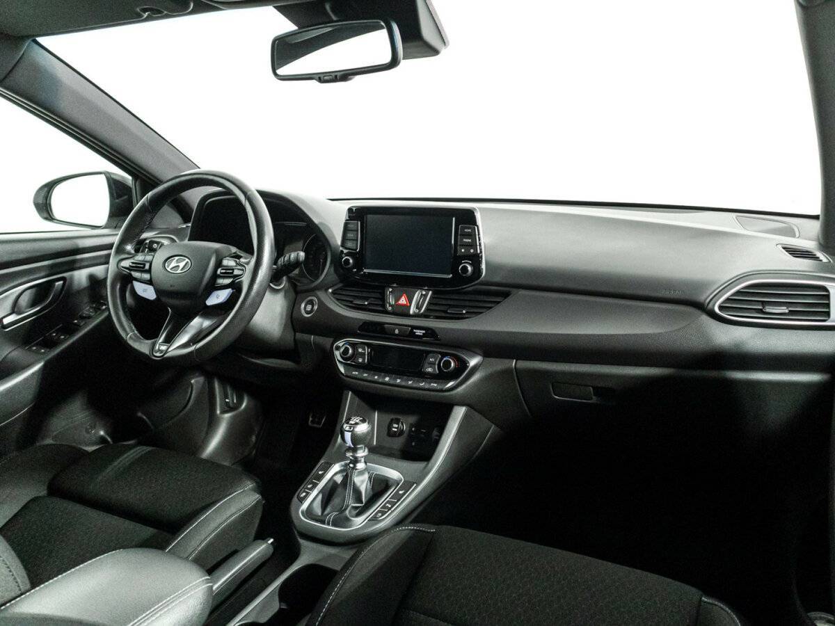 Купить Hyundai i30 N с пробегом. Фото: #8