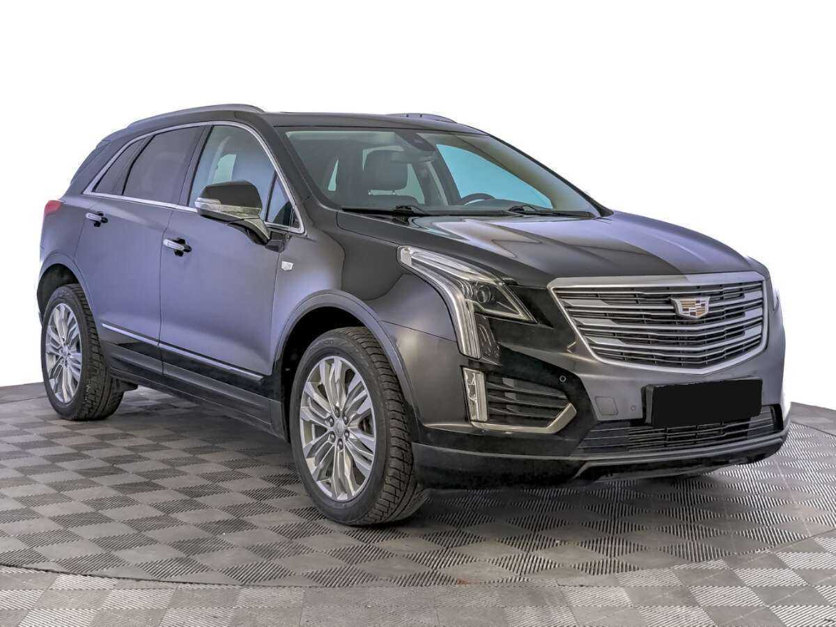 Купить Cadillac XT5 с пробегом. Фото: #2