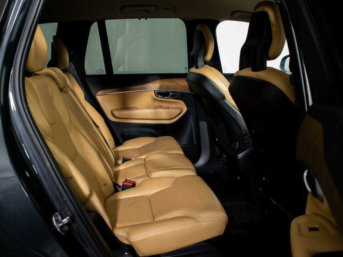 Купить Volvo XC90 с пробегом. Фото: #6
