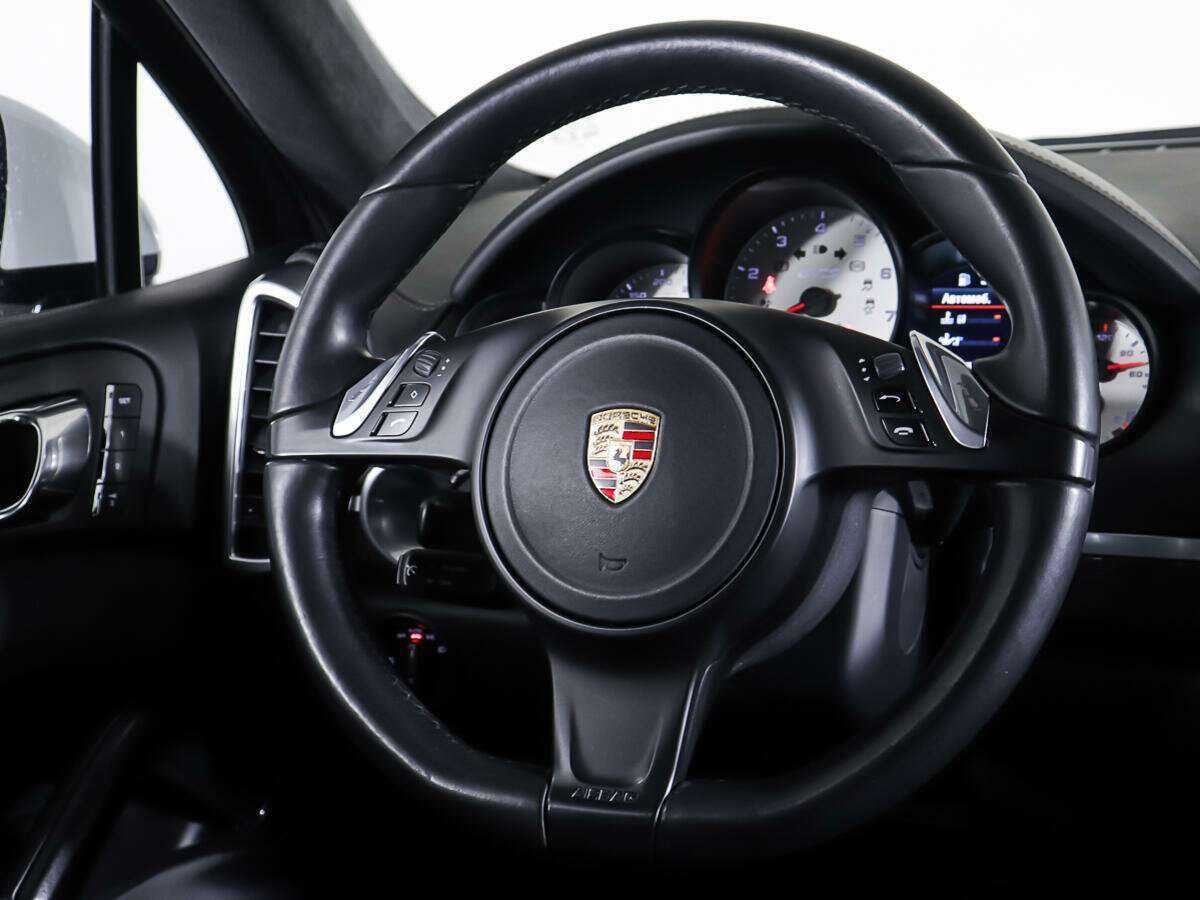 Купить Porsche Cayenne с пробегом. Фото: #14