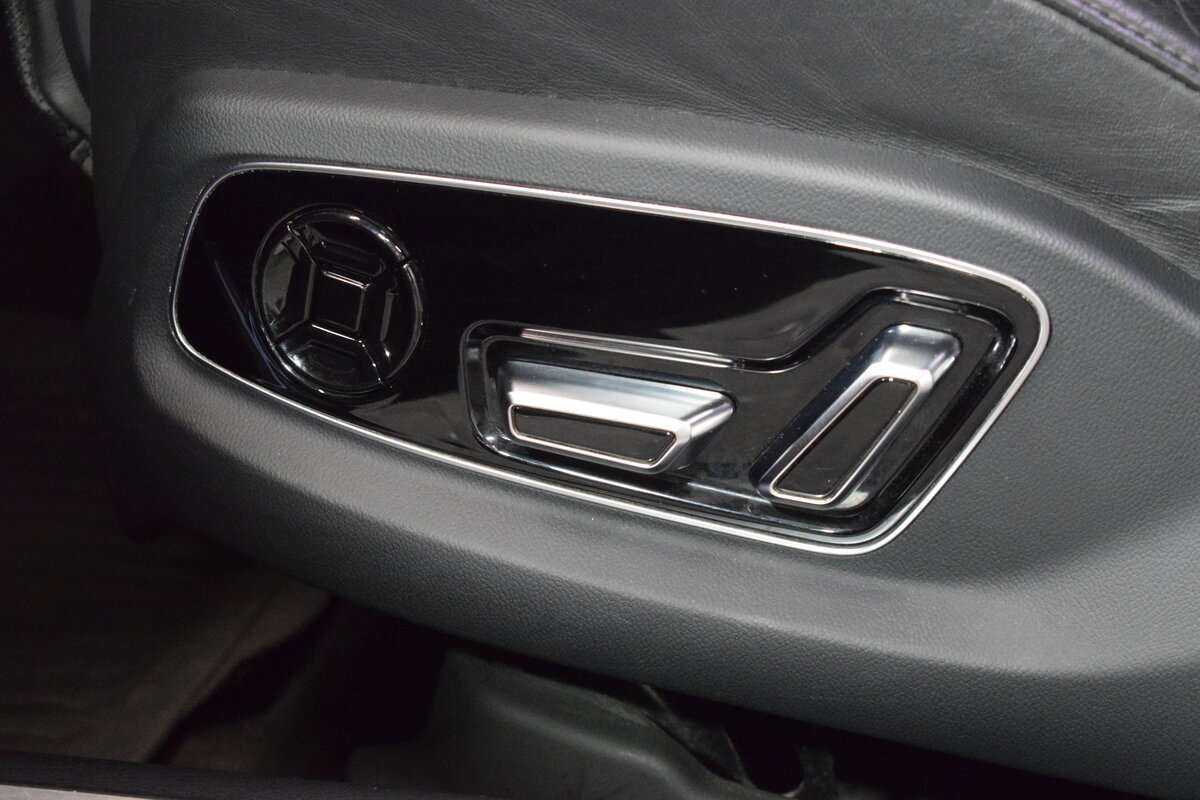 Купить Audi A8 с пробегом. Фото: #9