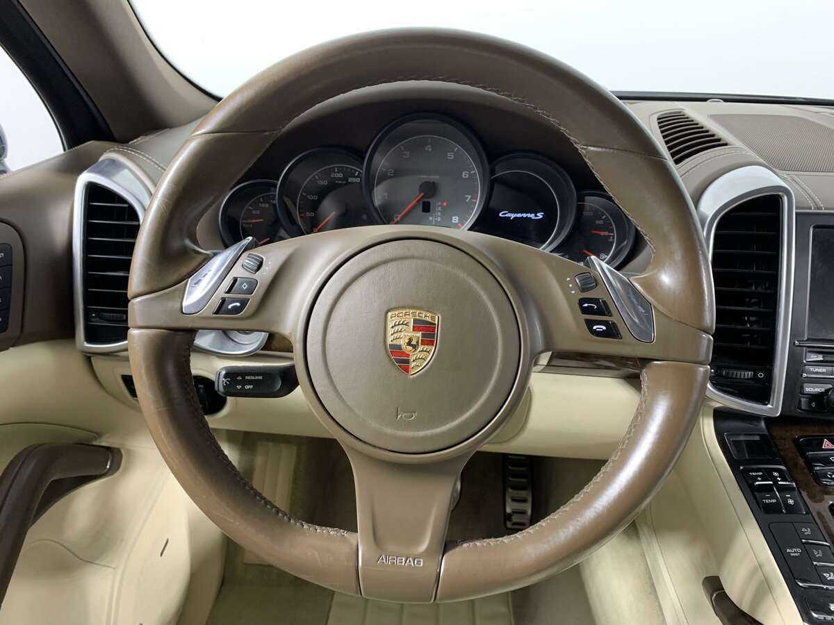 Купить Porsche Cayenne с пробегом. Фото: #22