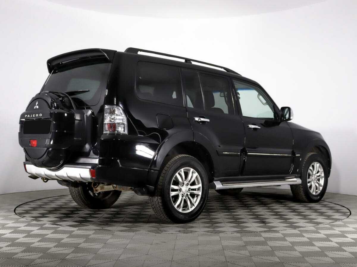 Купить Mitsubishi Pajero с пробегом. Фото: #4