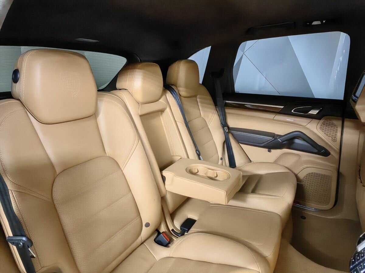 Купить Porsche Cayenne с пробегом. Фото: #12