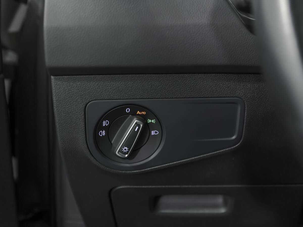Купить Volkswagen Tiguan с пробегом. Фото: #11