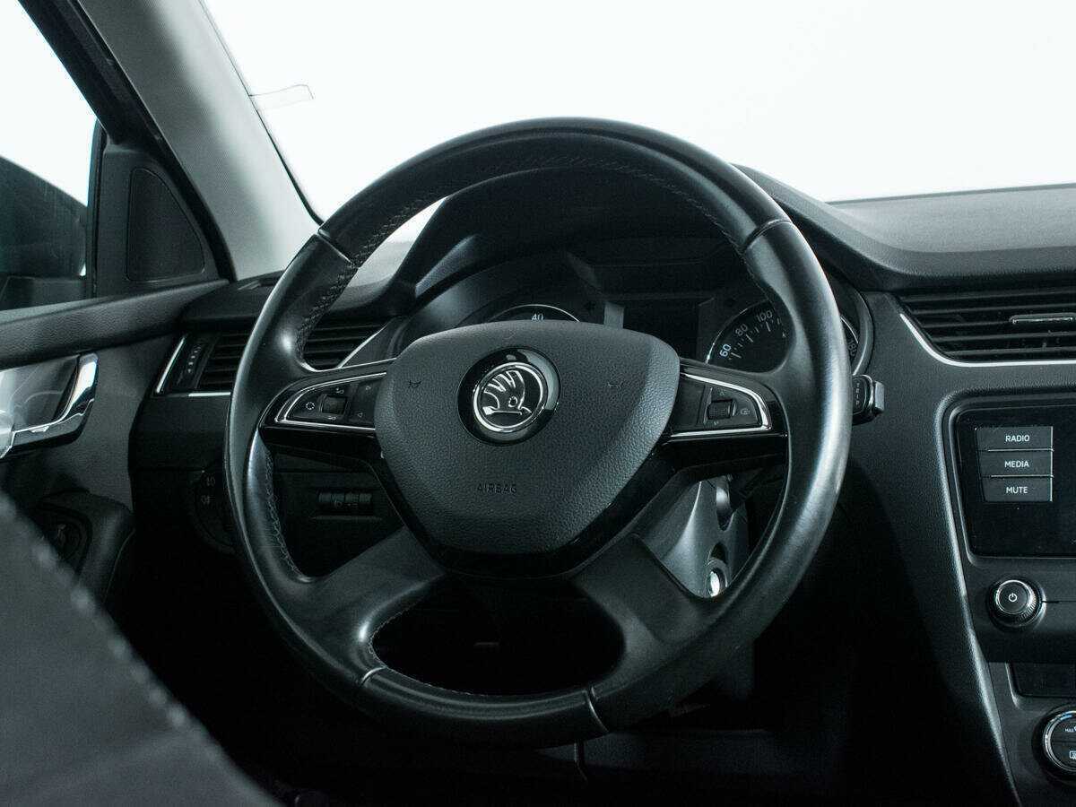 Купить Skoda Octavia с пробегом. Фото: #13