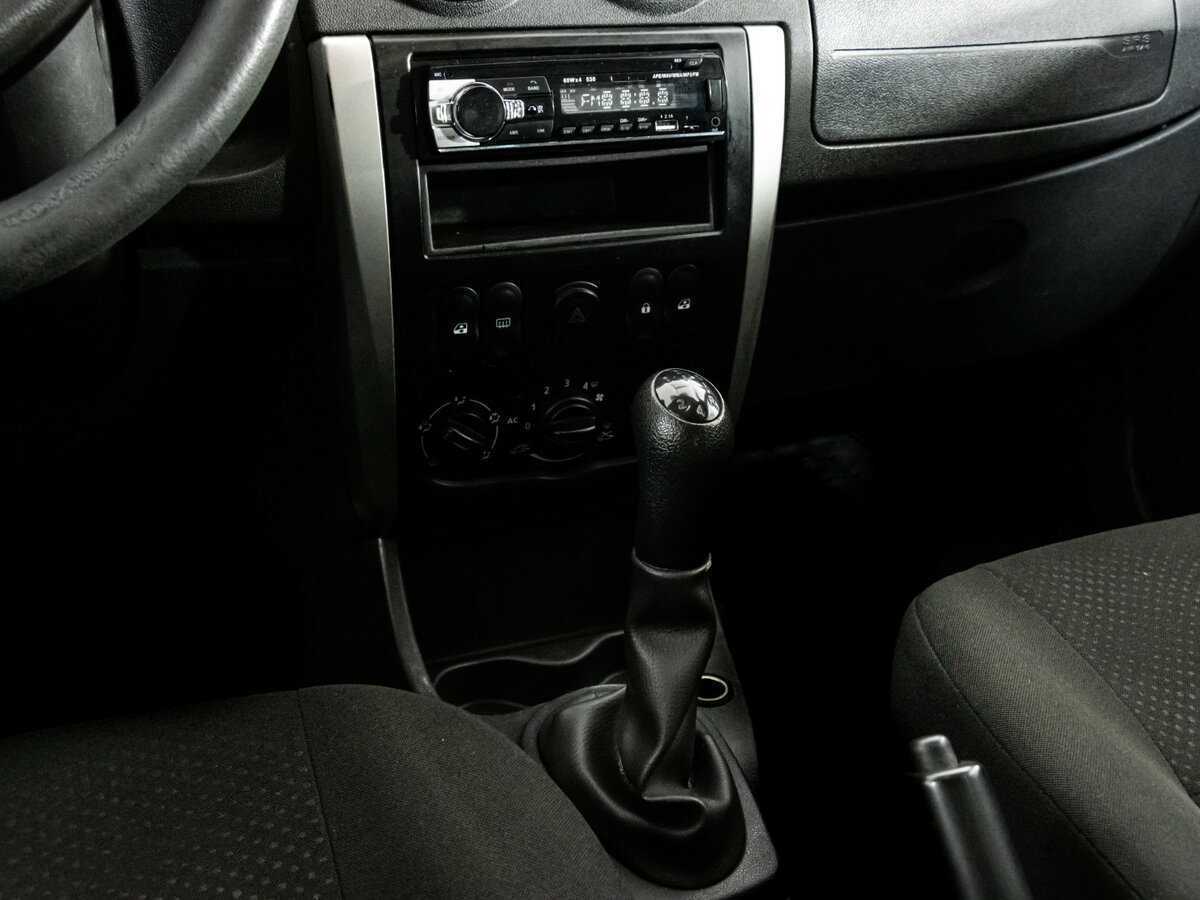 Купить Nissan Almera с пробегом. Фото: #9