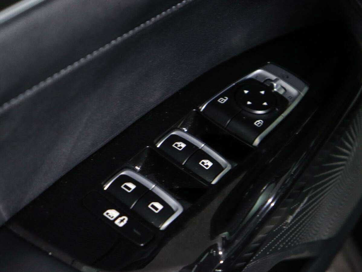 Купить Kia K5 с пробегом. Фото: #18
