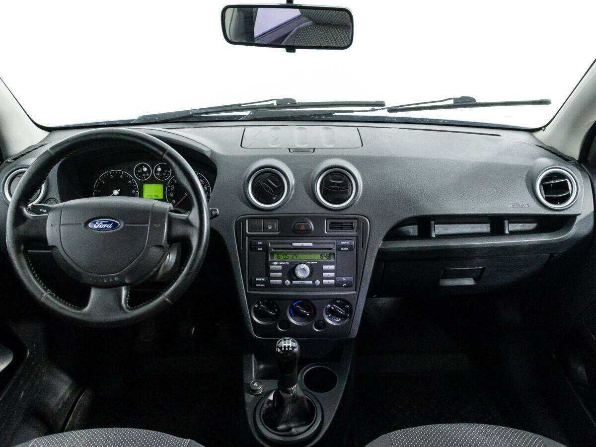 Купить Ford Fusion с пробегом. Фото: #12