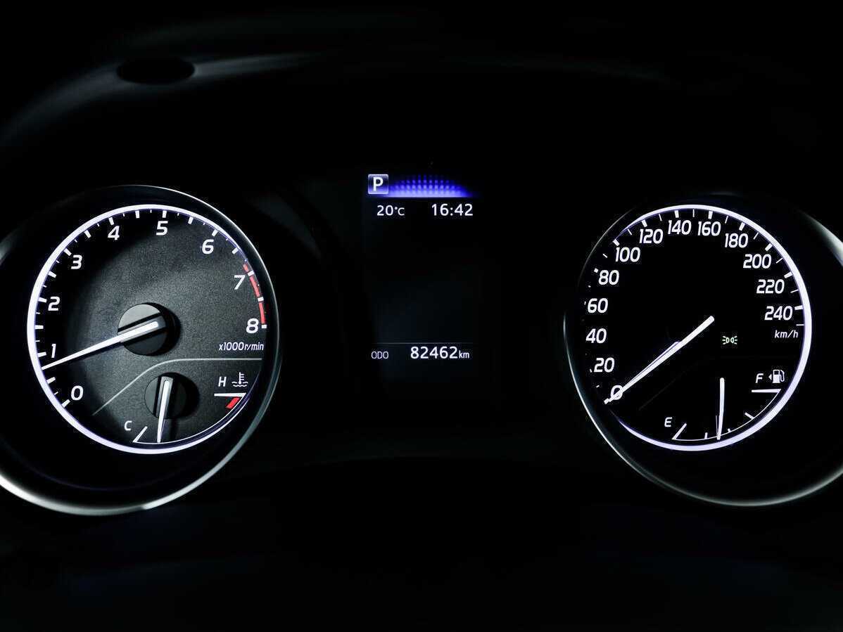 Купить Toyota Camry с пробегом. Фото: #9