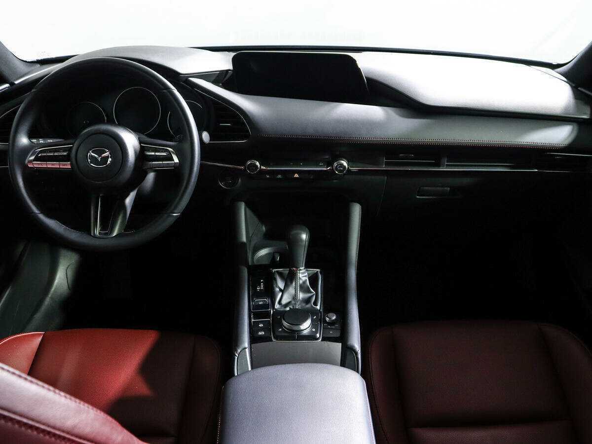Купить Mazda 3 с пробегом. Фото: #9