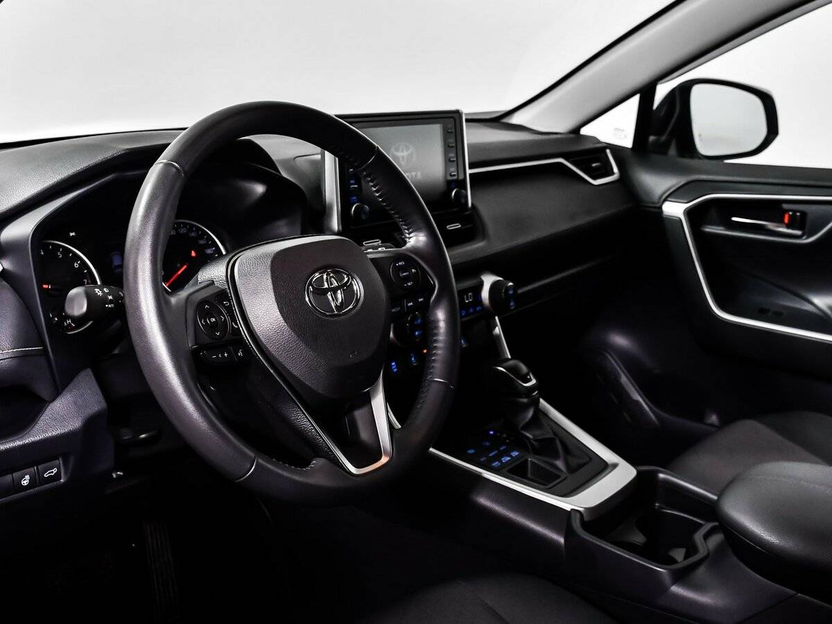 Купить Toyota RAV4 с пробегом. Фото: #11
