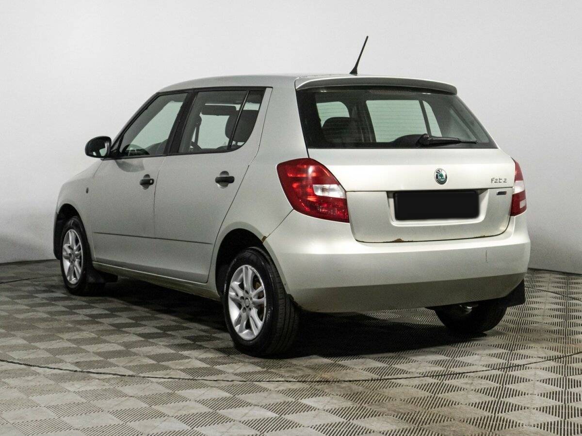Купить Skoda Fabia с пробегом. Фото: #6