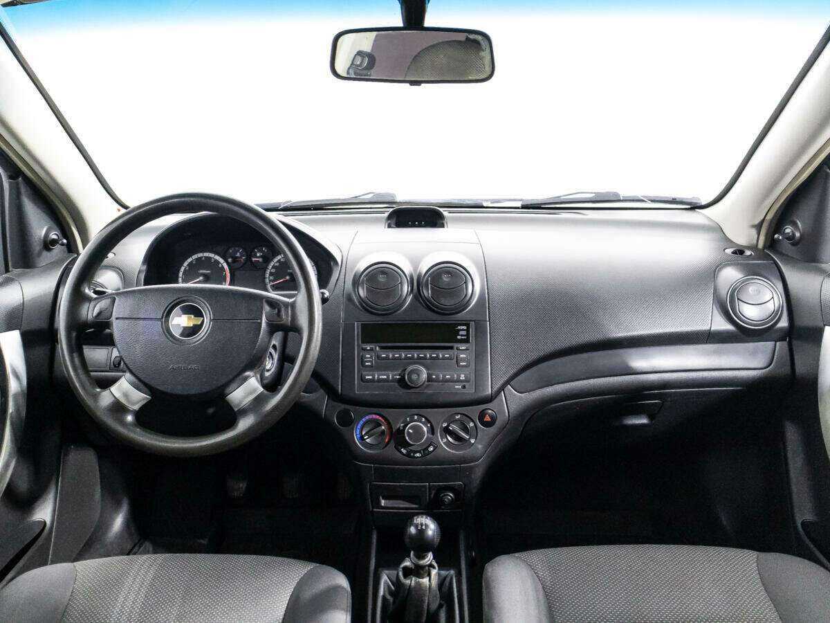 Купить Chevrolet Aveo с пробегом. Фото: #12