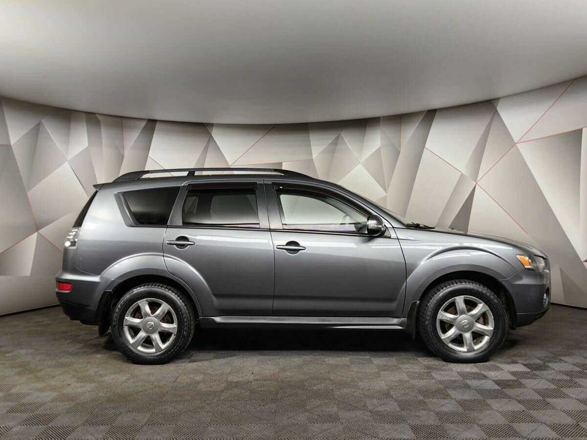 Купить Mitsubishi Outlander с пробегом. Фото: #5