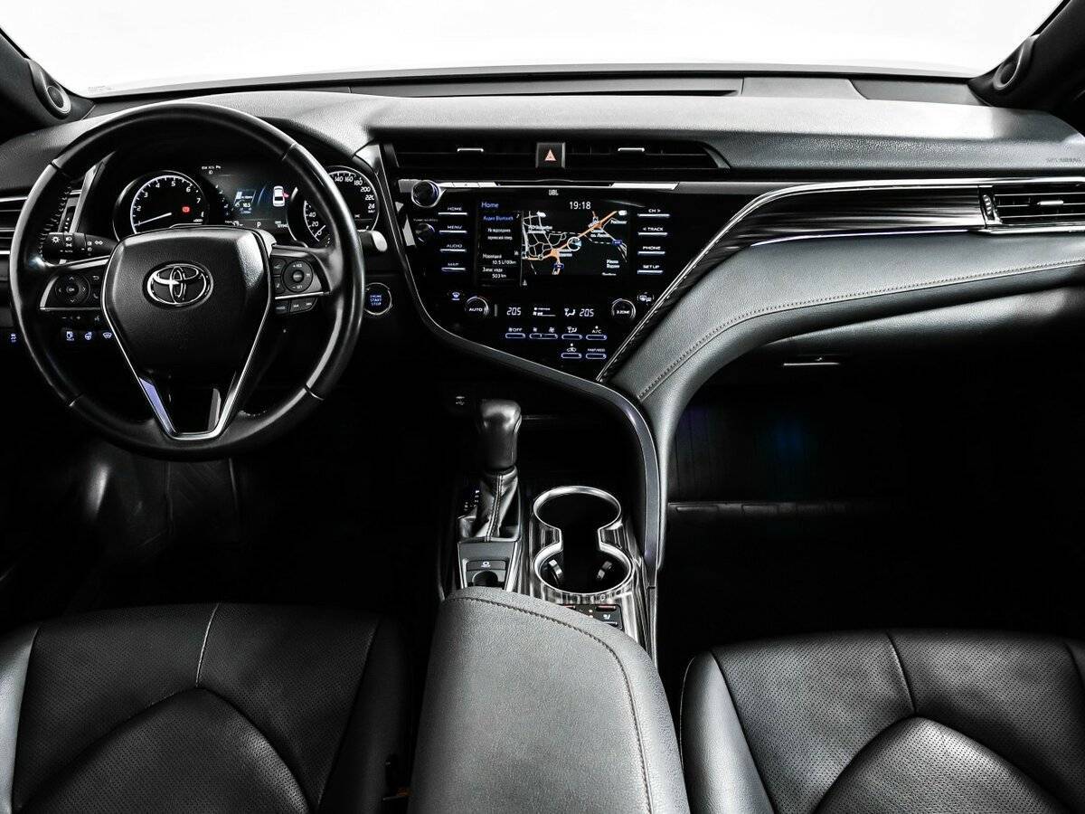 Купить Toyota Camry с пробегом. Фото: #10