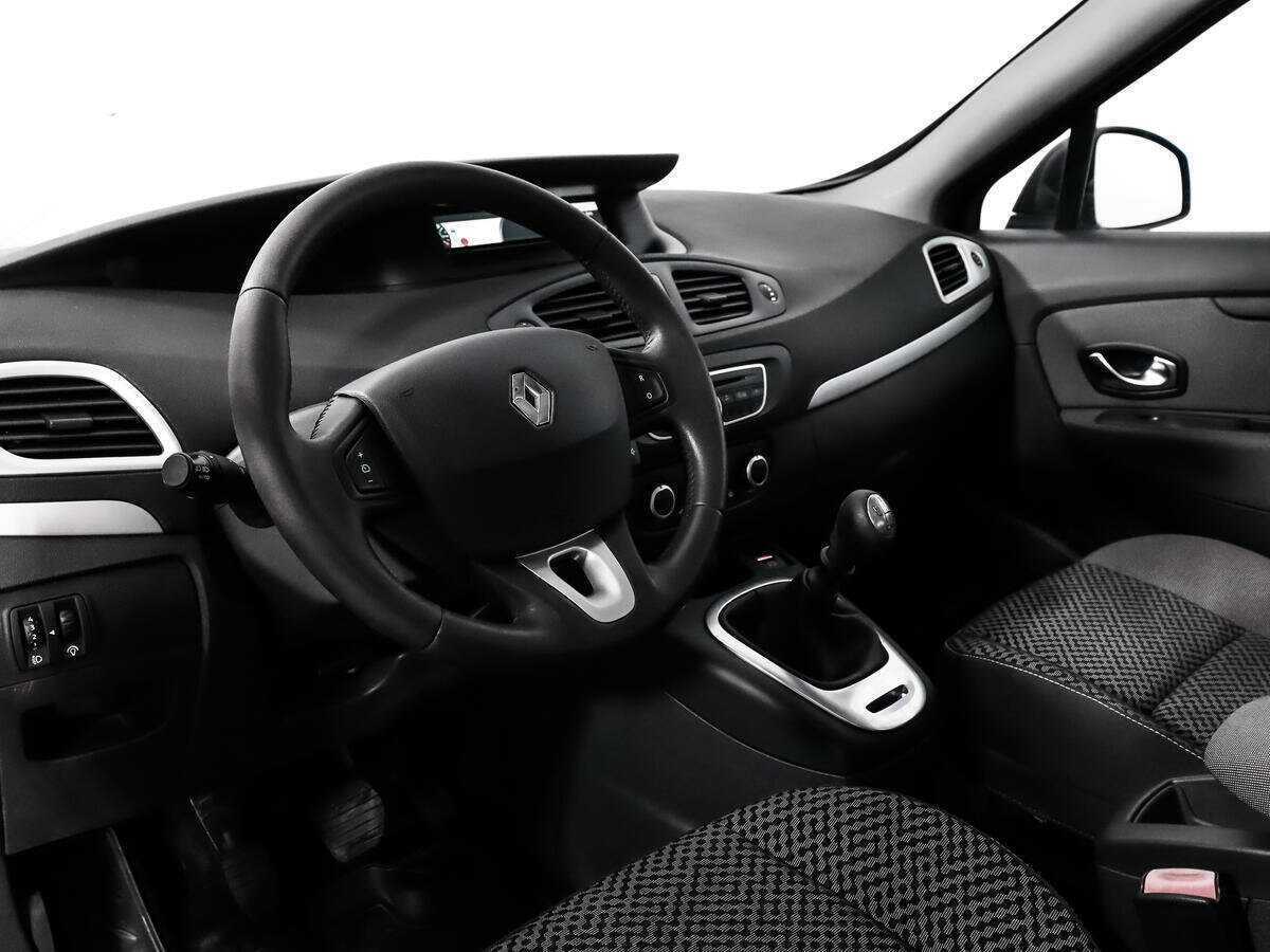 Купить Renault Scenic с пробегом. Фото: #8