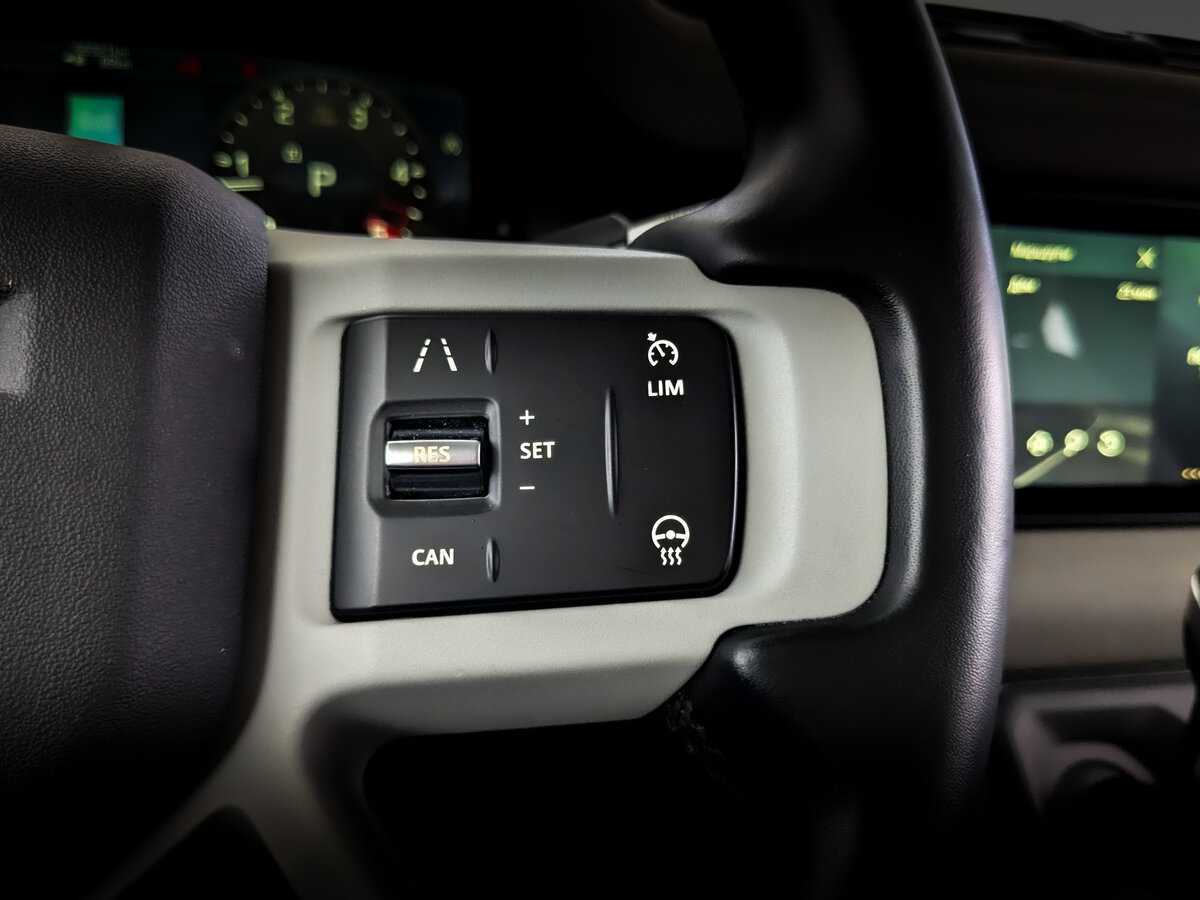 Купить Land Rover Defender с пробегом. Фото: #27