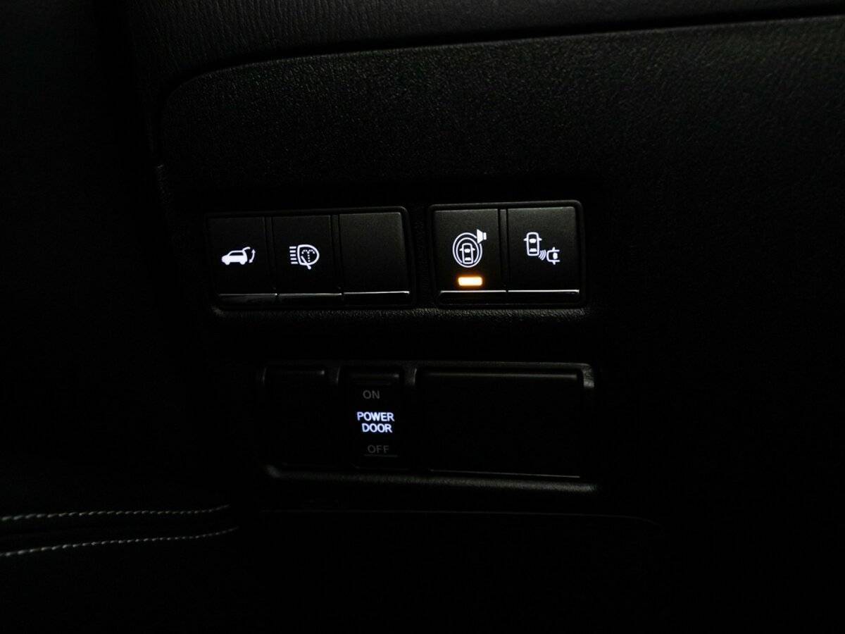 Купить Infiniti QX80 с пробегом. Фото: #28