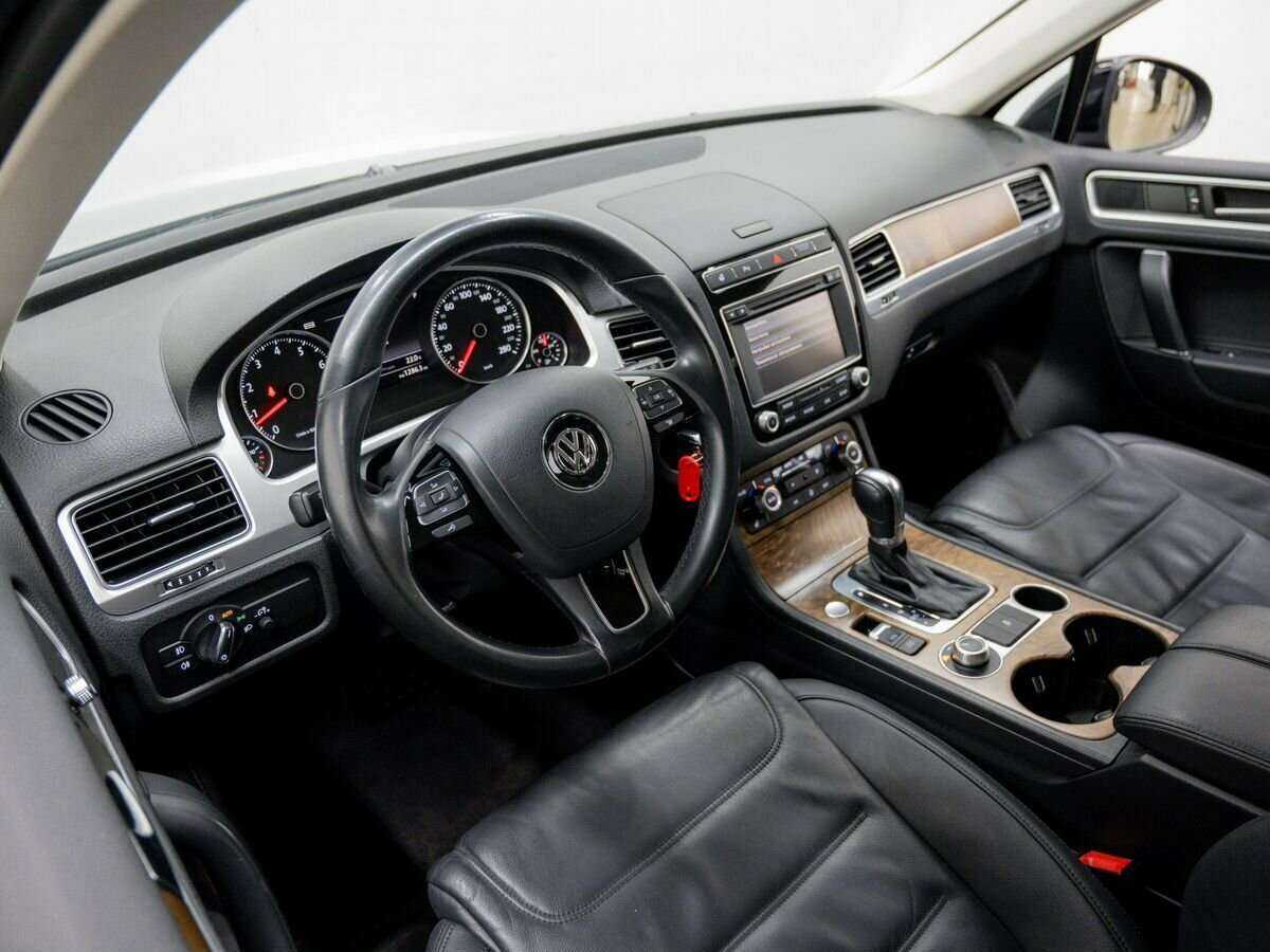 Купить Volkswagen Touareg с пробегом. Фото: #12