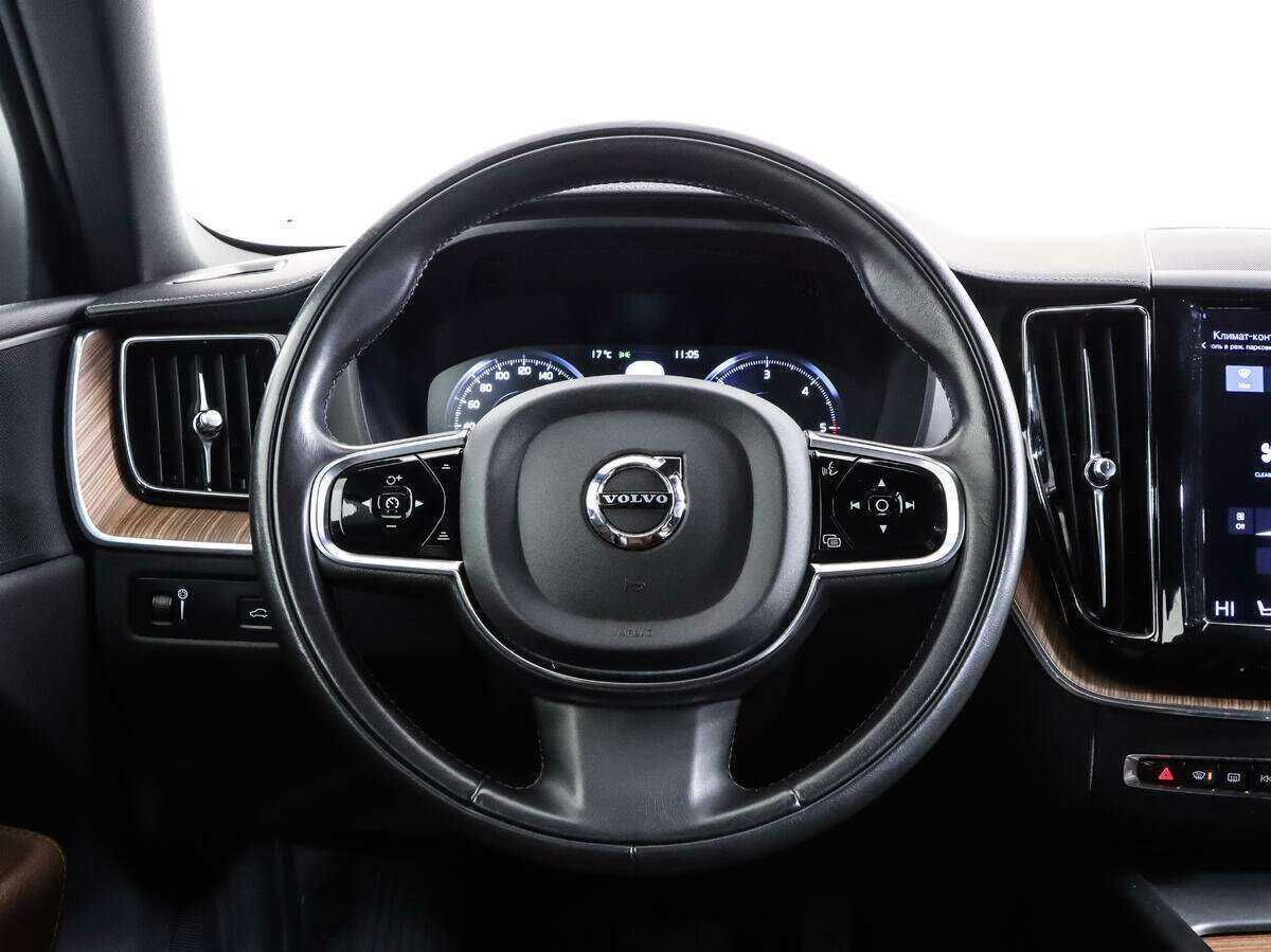 Купить Volvo XC60 с пробегом. Фото: #10