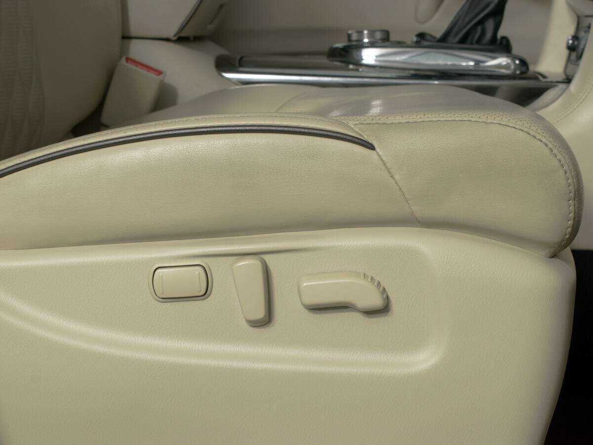 Купить Infiniti QX80 с пробегом. Фото: #17